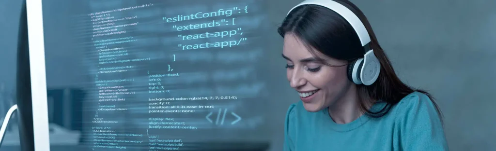 Estudiante de Educación Continua en la Universidad de América participando en formación virtual con herramientas digitales y programación