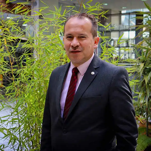 Decano Facultad de Ingenierías de la Universidad de América en Bogotá.