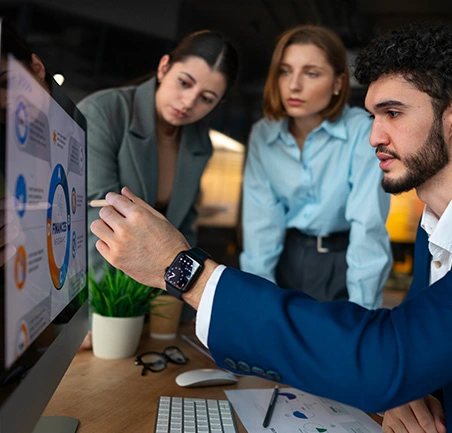 Especialización en Gerencia de Empresas 5 Equipo de trabajo aplicando inteligencia de negocios en la Especialización en Gerencia de Empresas de la Universidad de América