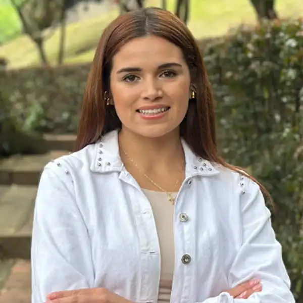 Estudiante de Negocios Internacionales de la Universidad de América en Bogotá.