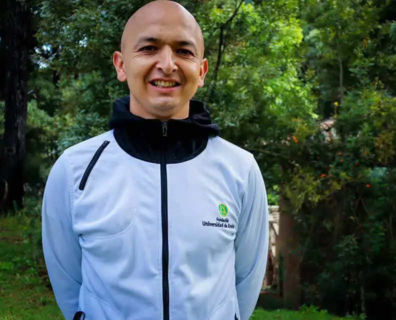 Profesional de Bienestar Institucional de la Universidad de América en Bogotá.