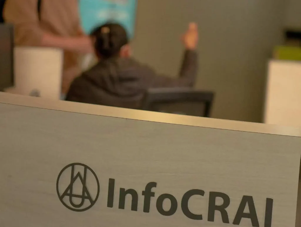 CRAI 49 Punto de atención InfoCRAI en la Universidad de América.