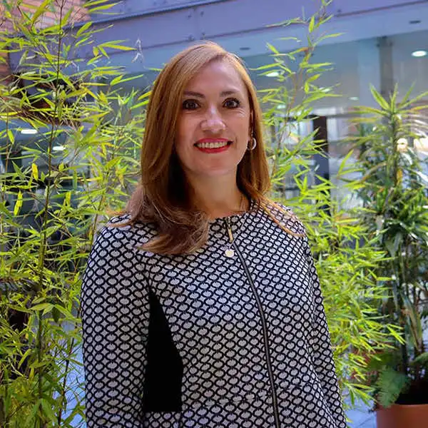 Directora de Gestión del Talento Humano de la Universidad de América en Bogotá.
