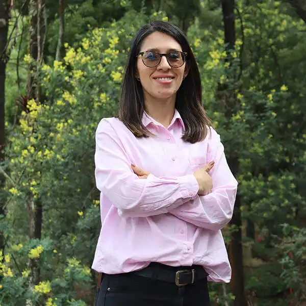 Profesional Administrativo de la Universidad de América en Bogotá.